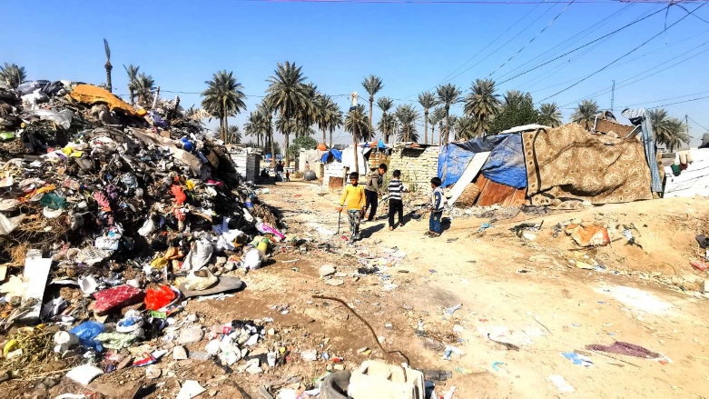 دیمەنێکی گەڕەکی ئەبو جەعفەر مەنسووریی بەغدا لەم ساڵ. گەڕەکەکە ماوەی 17 ساڵە لە هەموو جۆرە خزمەتگوزارییەک بێبەشە، وێنە: سۆران کامەران، کوردستان24 